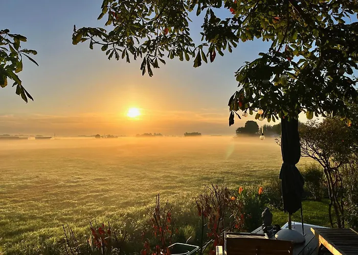 Field View Tatil Evi Warmond